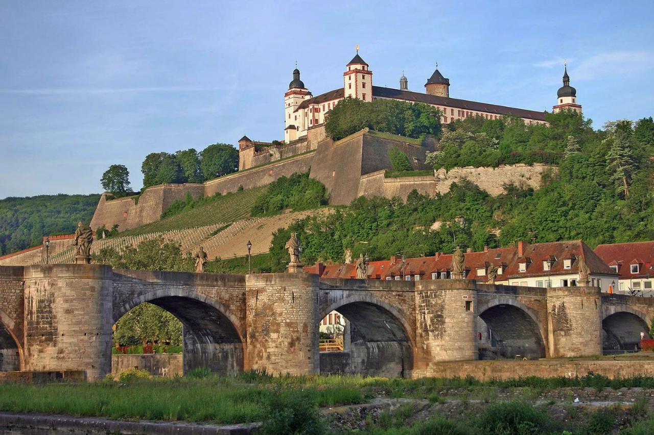 Central & Lovely - For Up To 6 Persons Würzburg Dış mekan fotoğraf